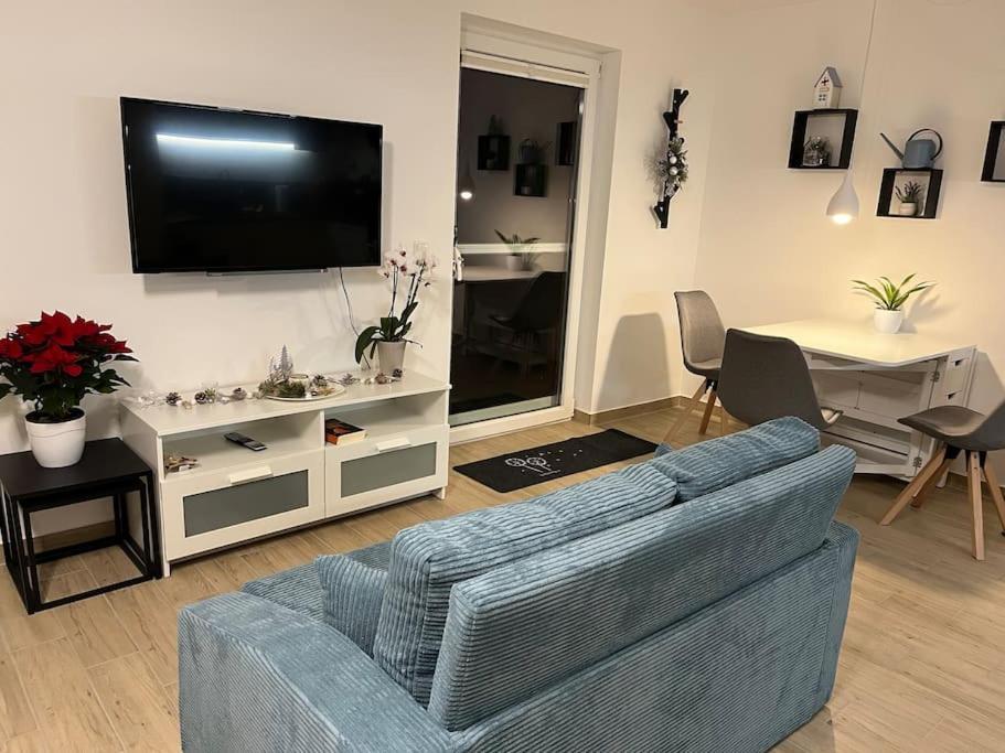 Neu Sanierte Wohnung Fuer 2-4 P اسشوغه المظهر الخارجي الصورة